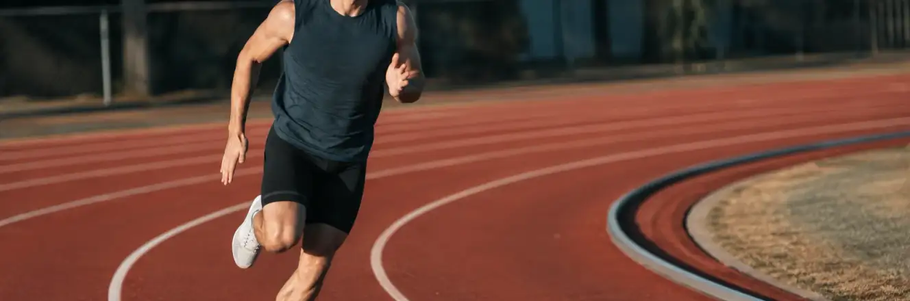 Løbetest på atletikbane