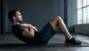 Sit ups på træningsmåtte