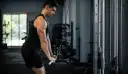 Straight arm pulldown i kabel